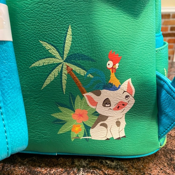 NWT Exclusive Moana Loungefly Mini Backpack - Picture 5 of 7